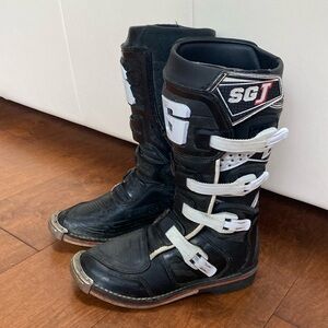 Boys Gaerne motocross boots